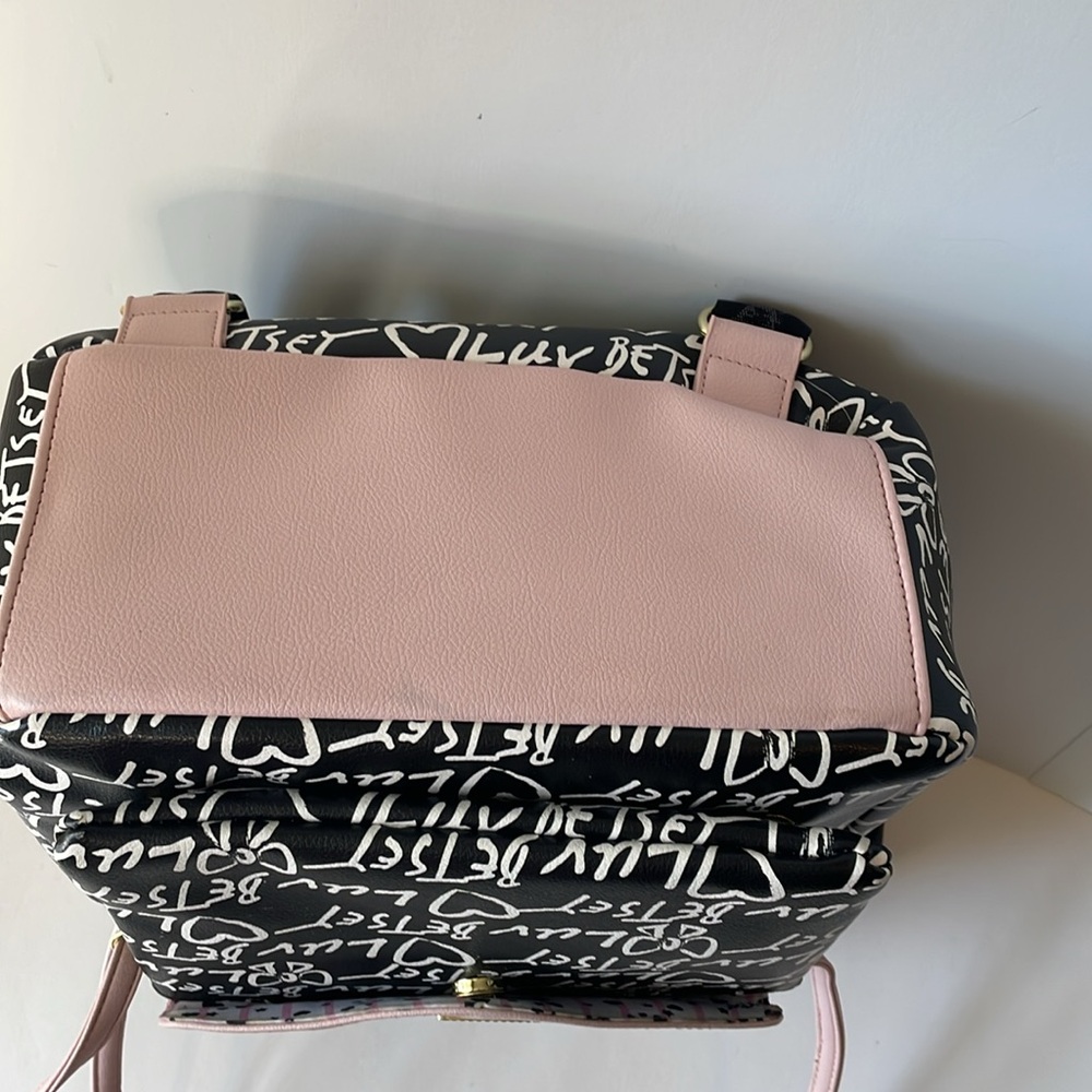 Betsy Johnson Luv   2 in 1 Backpack Purse  Black / Pink  Size Medium - Picture 10 of 16